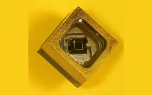 26 Broadband UV Photodiode SG01L SMD