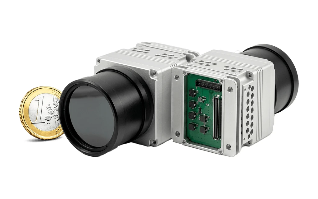 02 weom hd thermal camera core lens and interface